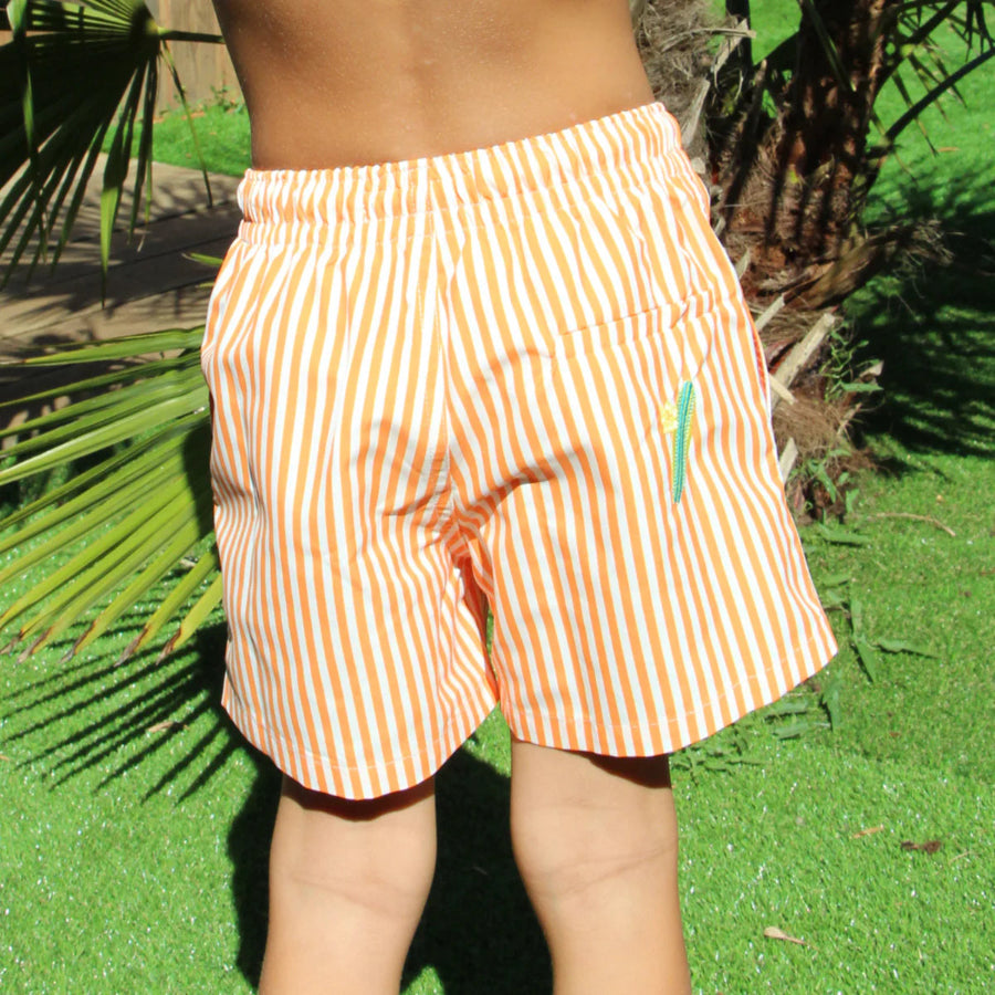 Maillot-de-bain-enfant-recycle-orange-raye-broderie-surf-dos