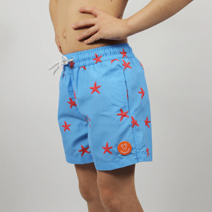 Short-de-bain-enfant-bleu-motif-etoile-de-mer-profil
