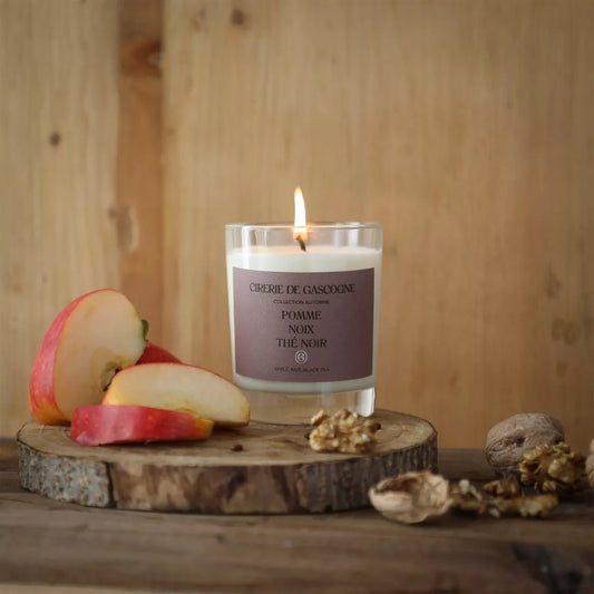 bougie pomme noix thé noir